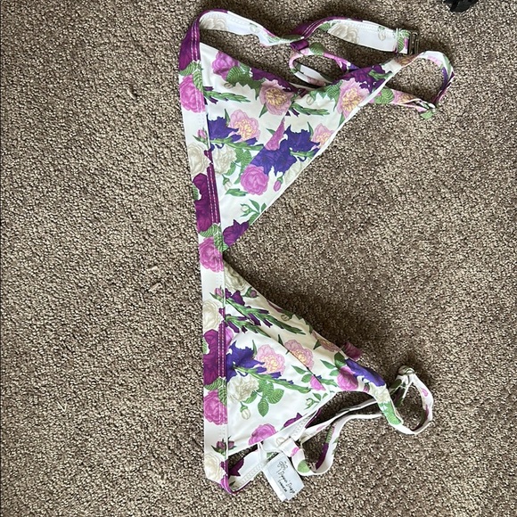 Dippin' Daisy's Floral Bikini Top - Picture 1 of 2